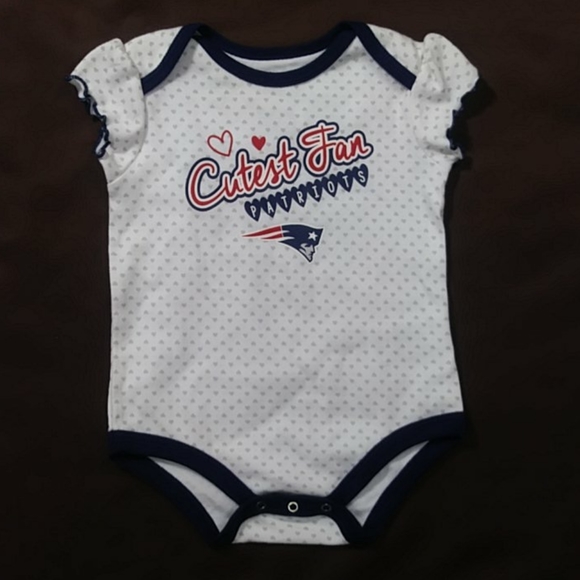 NWOT Baby Girls NFL 2 Pack Onsies - Picture 7 of 8